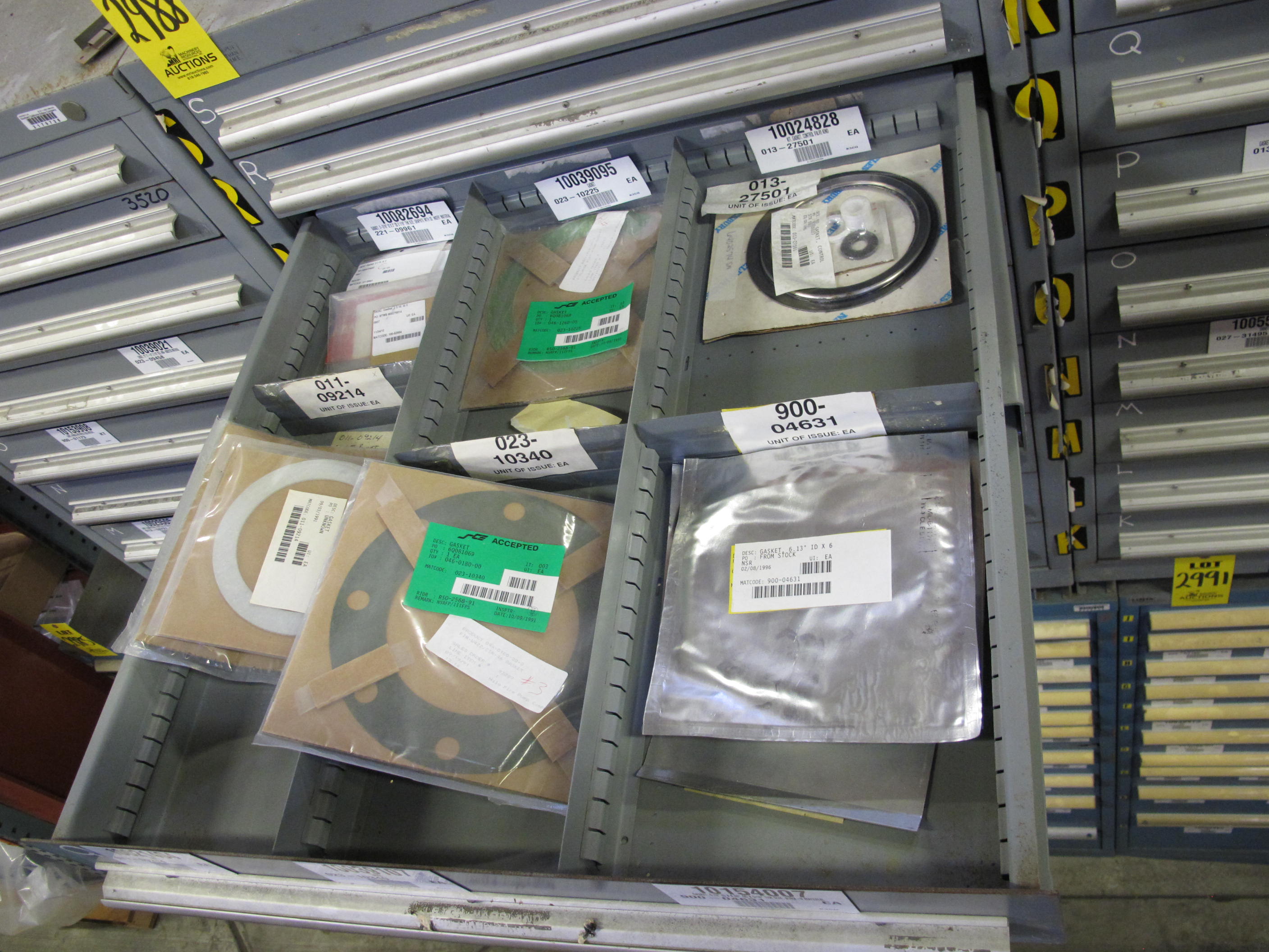 STANLEY VIDMAR HEAVY DUTY 9-DRAWER PARTS CABINET W/ CONTENTS (W-50) LOADING & HANDLING FEE $25-